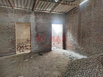 Se Vende Casa Como Terreno En Calle Bolivar Castilla//ID: 1182788