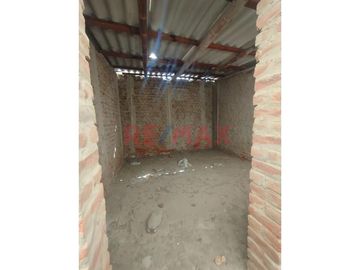 Se Vende Casa Como Terreno En Calle Bolivar Castilla//ID: 1182788
