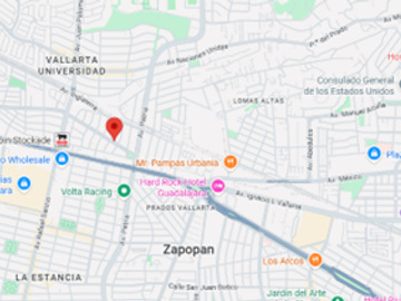 Casa de recuperación bancaria a la venta en Av Novelistas, Jardines Vallarta, 45027 Zapopan, Jalisco.