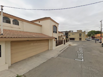 Casa de recuperación bancaria a la venta en Otay Constituyentes, Tijuana, Baja California, México.