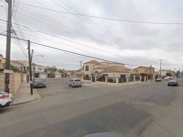 Casa de recuperación bancaria a la venta en Otay Constituyentes, Tijuana, Baja California, México.