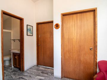 Casa en Venta con Excedente en Villa Universitaria
