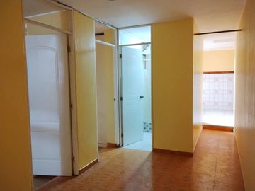 VENTA DE DEPARTAMENTO EN CHACLACAYO 1ER. PISO COCHERA 94 m2 ALT. Colegio Estenos