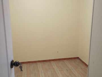 VENTA DE DEPARTAMENTO EN CHACLACAYO 1ER. PISO COCHERA 94 m2 ALT. Colegio Estenos
