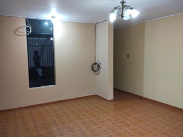 VENTA DE DEPARTAMENTO EN CHACLACAYO 1ER. PISO COCHERA 94 m2 ALT. Colegio Estenos