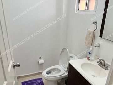 Vive o Invierte a Pasos de Av. Huayacán: Propiedad Adjudicada en SM 317, Cancún