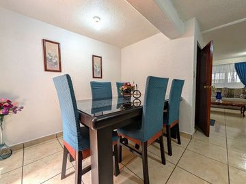 Casa 3 niveles en CTM Culhuacán: Iluminada, amplios espacios y muy bonita