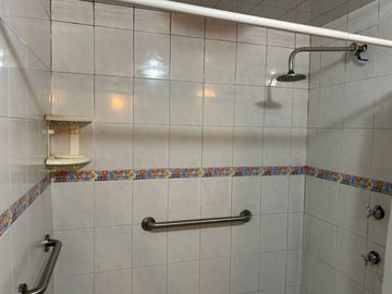 Casa de 180 m² con 4 recámaras en venta en Miguel Hidalgo, CDMX