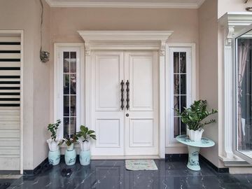 DIJUAL RUMAH CANTIK SIAP HUNI DI PESANGGRAHAN JAKARTA SELATAN