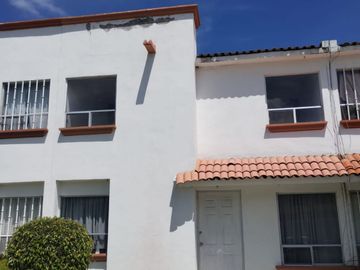 Casa en Venta Fraccionamiento Pirámides.
