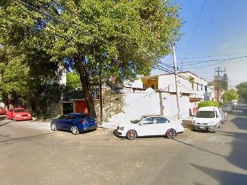 CASA EN VENTA EN AV. EMPERADORES, PORTALES NORTE, IZTAPALPA, CDMX