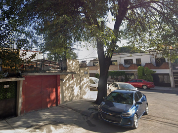 CASA EN VENTA EN AV. EMPERADORES, PORTALES NORTE, IZTAPALPA, CDMX