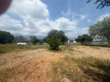 Terreno en Venta Los Cristales en Monterrey, Nuevo León