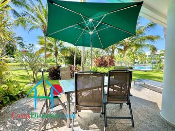 2 recámaras, terraza con salida al jardín y las áreas comunes