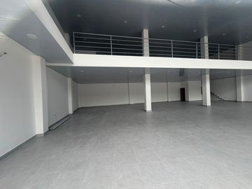 SE ARRIENDA LOCAL COMERCIAL PARA ESTRENAR
