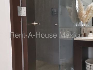 VENTA DEPARTAMENTO SANTA FE JURIQUILLA, 3 RECAMARAS, 2.5 BAÑOS.