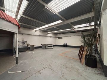 BODEGA COMERCIAL EN RENTA EN TOLUCA EN ZONA INDUSTRIAL