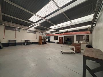 BODEGA COMERCIAL EN RENTA EN TOLUCA EN ZONA INDUSTRIAL