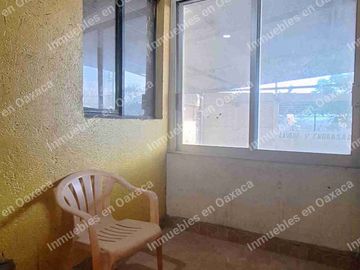 SE RENTA TALLER DE LAVADO Y LUBRICACION CON LOCAL COMERCIAL Y OFICINAS