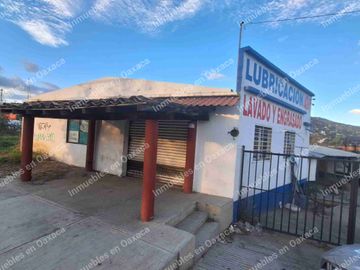 SE RENTA TALLER DE LAVADO Y LUBRICACION CON LOCAL COMERCIAL Y OFICINAS