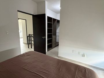 VENDO CASA CERCA DE PLAZA EL DORADO EN RESIDENCIAL CUMBRES