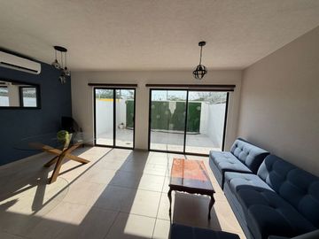 VENDO CASA CERCA DE PLAZA EL DORADO EN RESIDENCIAL CUMBRES