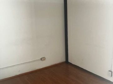 LOCAL COMERCIAL DE 23 M2, DENTRO DE UNA PLAZA SOBRE AVDA. TOLUCA