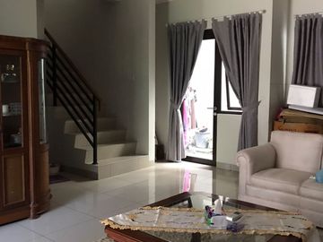 Furnished Gandeng 2 Cluster Burgundy, Summarecon Bekasi *l120spls