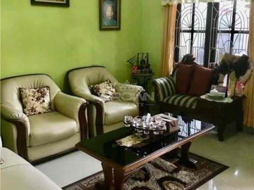 Rumah 2 Lantai Di Bekasi Dekat Summarecon Bekasi