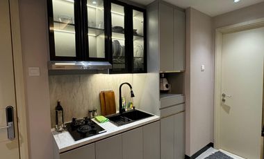 Apartemen Amor Connecting Pakuwon City Mall lantai 29 Fully Furnish tipe 2 bedroom view Pool