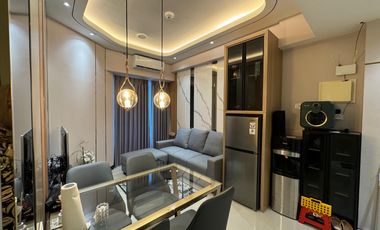 Apartemen Amor Connecting Pakuwon City Mall lantai 29 Fully Furnish tipe 2 bedroom view Pool