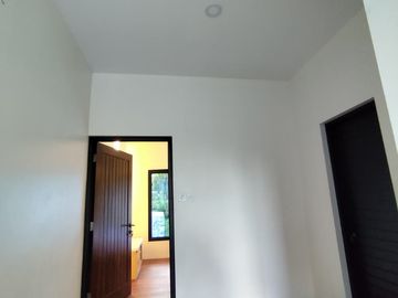 villa dengan privat pool di jalan palagan km 16 desain minimalis elegan