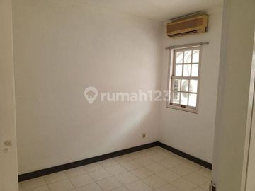 Rumah Cluster SHM 180m² Di Kota Legenda, Bekasi *