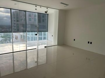 RENTO OFICINA SIN MOBILIARIO EN TORRE CORPORATIVA EN BOCA DEL RIO
