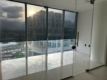 RENTO OFICINA SIN MOBILIARIO EN TORRE CORPORATIVA EN BOCA DEL RIO