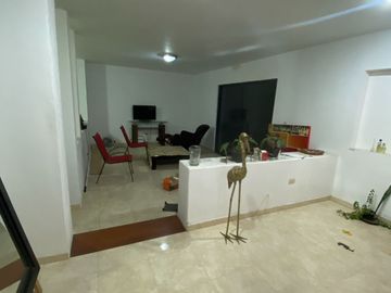 RENTA CASA AMPLIA EN TROJES DEL PEDREGAL CERCA DE LA UNIVERSIDAD