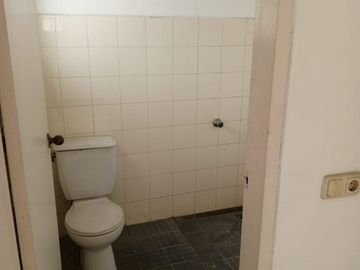 JUAL CEPAT Rumah Kota Legenda dekat Grand Wisata, Bekasi *x1326ex