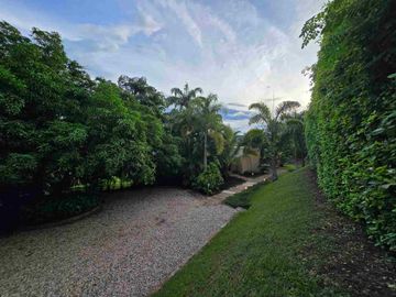 VENDO ESPECTACULAR Y EXCLUSIVA CASA EN CONJUNTO CERRADO ANAPOIMA CUNDINAMARCA