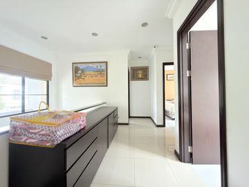 Mewah!! Rumah Premium Luas 200M BSD City di Jadeite De Park Semi Furnished With Pool Inside