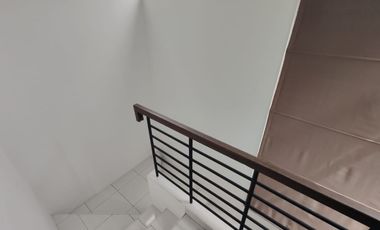 Jual Rumah 2 Lantai Siap Huni Di The Icon Cosmo Walking Distance Ke Stasiun Intermoda Cisauk, Pasar Modern, AEON Mall Dan Kawasan Strategis Lainnya