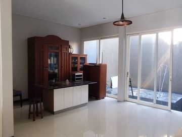 Dijual Rumah di Raya Bumi Tengger Kandangan Benowo