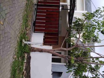 Rumah Hook Dijual Taman Pondok Legi