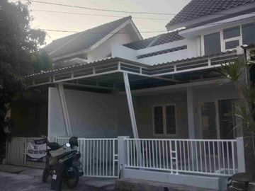 Jual Rumah di Perumahan Green Lake Wonorejo Rungkut Surabaya Timur SHM Murah