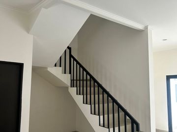 Rumah Baru 2 Lantai di Turangga Bandung