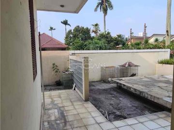 Rumah 2 Lantai Di Cilandak Barat Jakarta Selatan. Dekat Mal dan RS