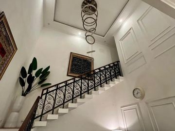 DIJUAL RUMAH FULL FURNISHED NUSALOKA BSD