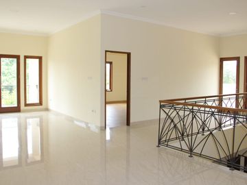 Rumah Modern Minimalis Strategis Di Kawasan Tanah Kusir Jakarta Selatan
