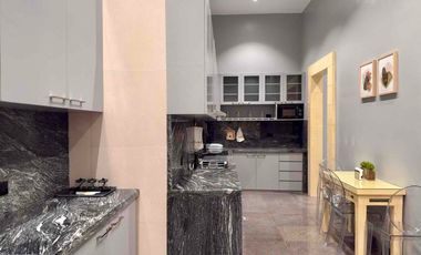 FOR LEASE!! 4-BEDROOMS w/ Parking at The Luxe Residences