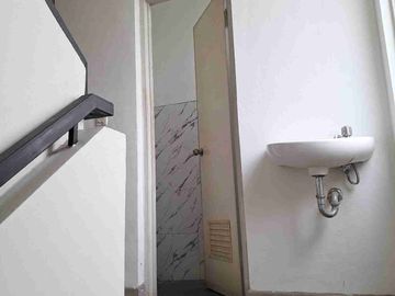 Disewakan Ruko Jalur Sutera  29A