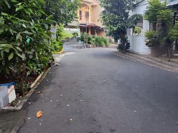 Dijual Rumah SHM di Taman Nyiur Sunter | LT 195 m² | Bonus Rumah Kokoh | Depan Masjid | Rp3,75 M Nego